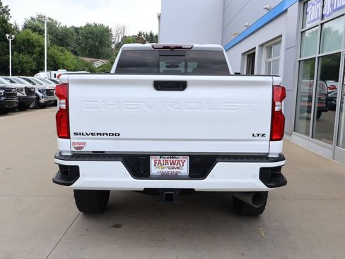 Certified 2022 Chevrolet Silverado 2500 LTZ w/ LTZ Plus Package AWD/4WD image 9