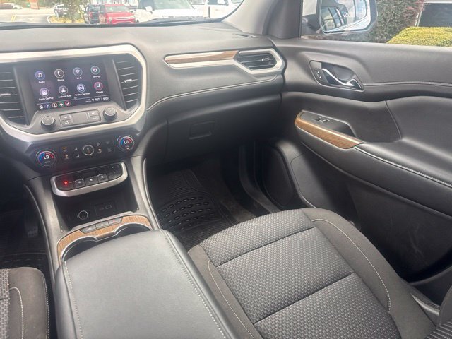 Used 2023 GMC Acadia SLE FWD image 21
