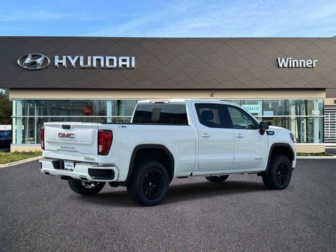 Used 2022 GMC Sierra 1500 Elevation w/ X31 Off-Road Package AWD/4WD image 4