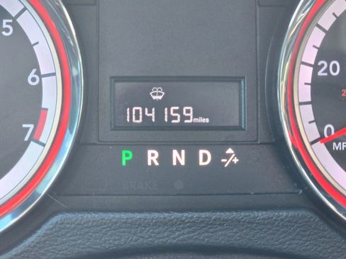 Used 2019 Dodge Grand Caravan SXT image 24