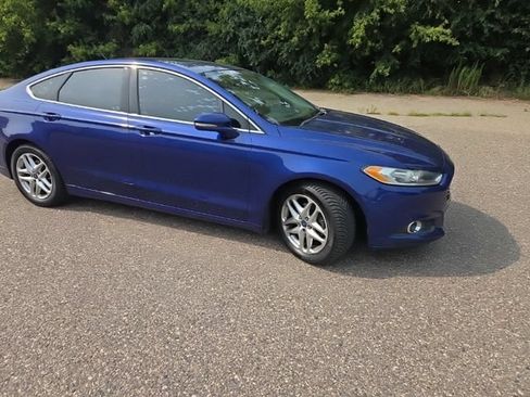 Used 2013 Ford Fusion SE FWD image 22
