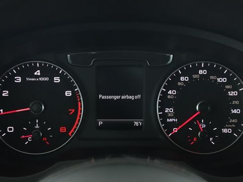 Used 2017 Audi Q3 2.0T Premium Plus w/ Premium Plus Package AWD/4WD image 11