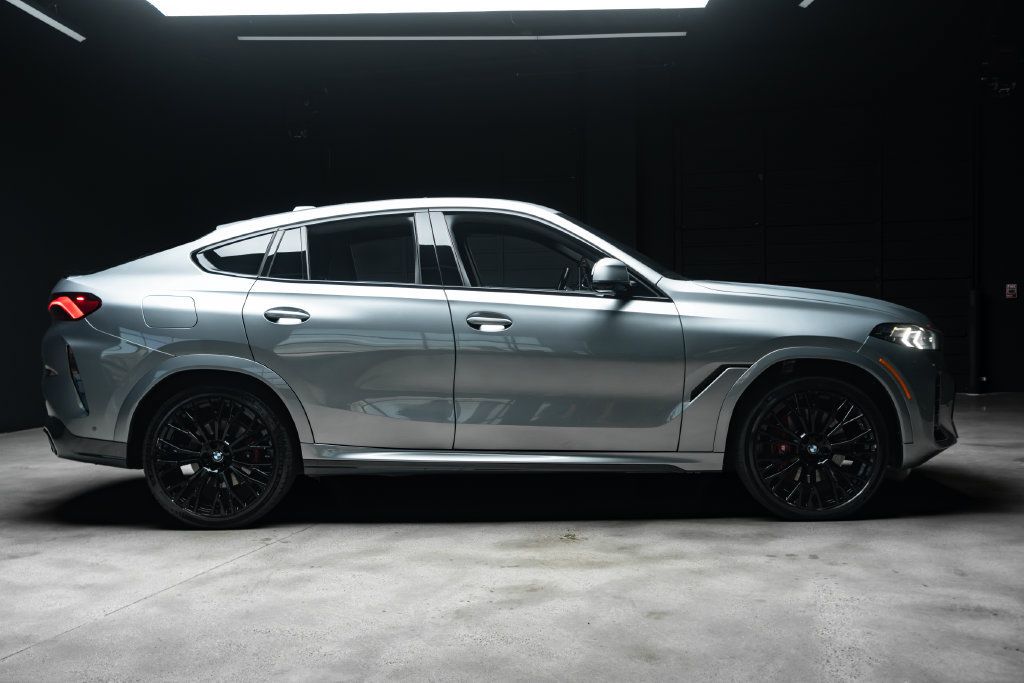 Used 2024 BMW X6 xDrive40i w/ Premium Package AWD/4WD image 10