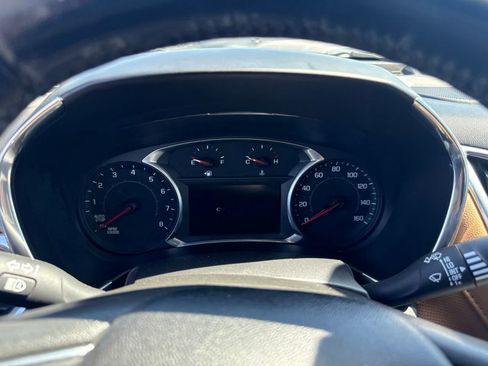 Used 2018 Chevrolet Equinox Premier FWD image 24