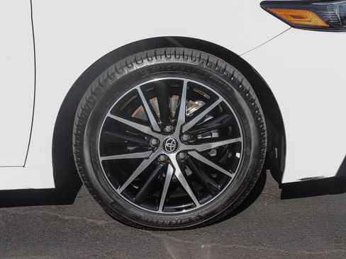 Certified 2023 Toyota Camry SE FWD image 11