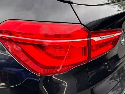 Used 2017 BMW X1 xDrive28i image 11