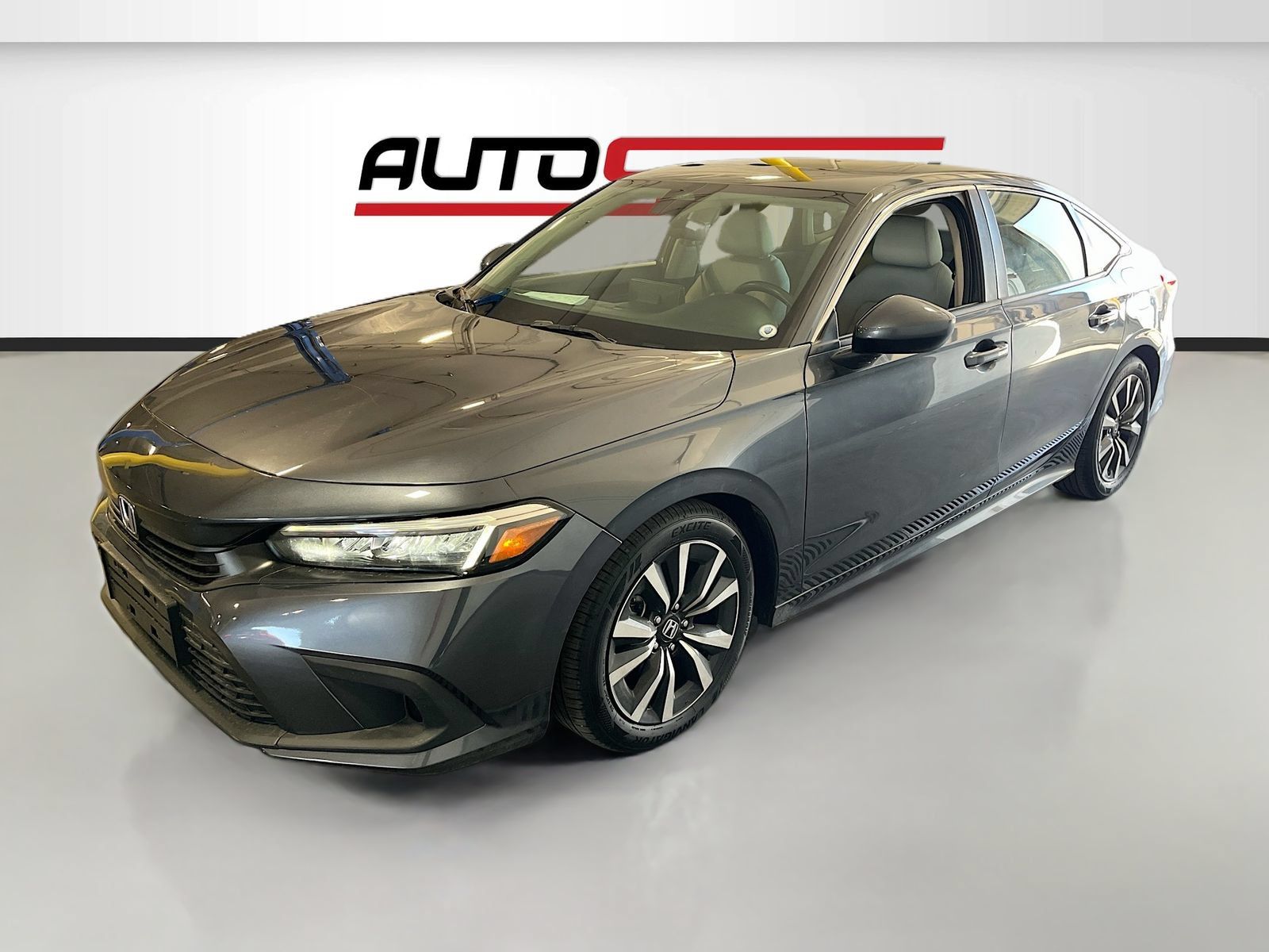Used 2024 Honda Civic EX image 3