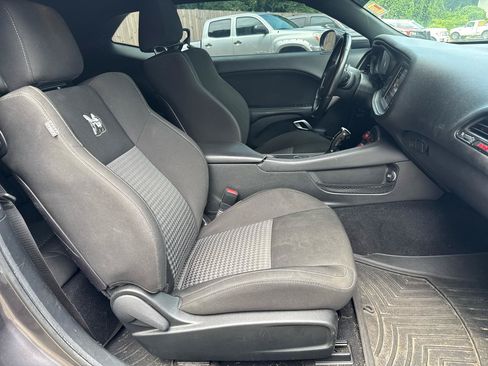 Used 2020 Dodge Challenger R/T Scat Pack RWD image 27