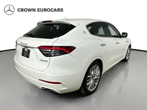 Used 2022 Maserati Levante GT AWD/4WD image 5