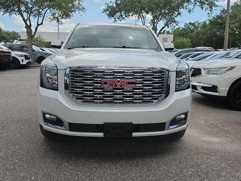 Used 2019 GMC Yukon Denali w/ Denali Ultimate Package AWD/4WD image 2