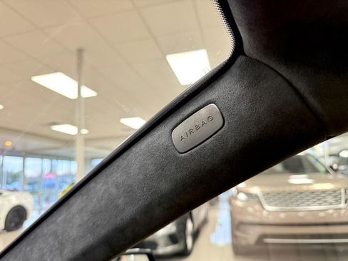 Used 2013 Mercedes-Benz E 63 AMG E63 AMG Sedan w/ AMG Performance Pkg image 36