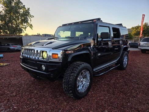Used 2005 HUMMER H2 image 1