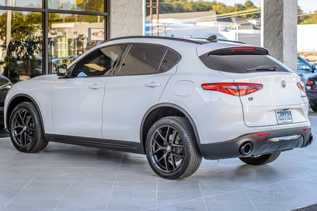 Used 2019 Alfa Romeo Stelvio AWD w/ Nero Edizione image 7