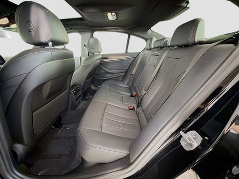 Certified 2022 BMW 540i w/ M Sport Package RWD image 25