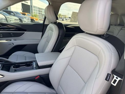 New 2026 Lincoln Nautilus Premier w/ Equipment Group 102A image 21