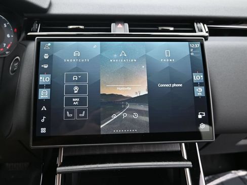 Used 2026 Land Rover Range Rover Velar S AWD/4WD image 23