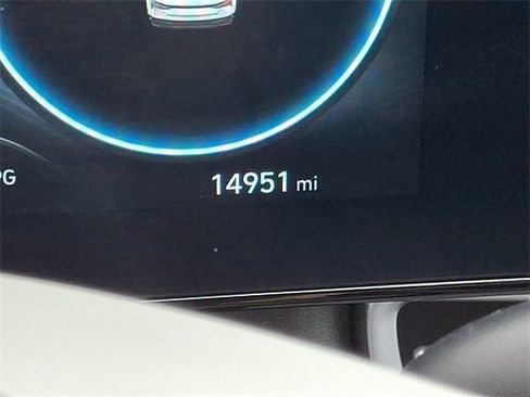 Used 2024 Hyundai Elantra SEL w/ Convenience Package image 21