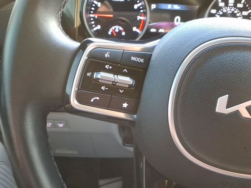 Used 2022 Kia Carnival SX image 22