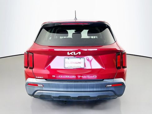 Used 2022 Kia Sorento LX FWD image 8