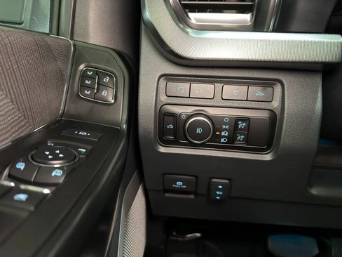 Used 2023 Ford F450 Platinum AWD/4WD image 27