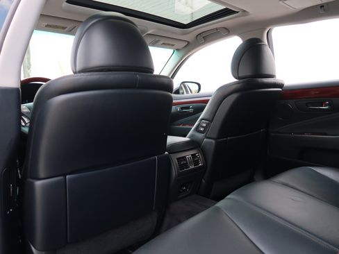 Used 2008 Lexus LS 460 image 35