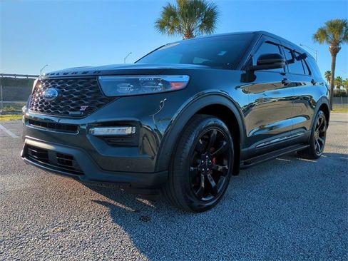 Certified 2022 Ford Explorer ST w/ Equipment Group 401A image 7