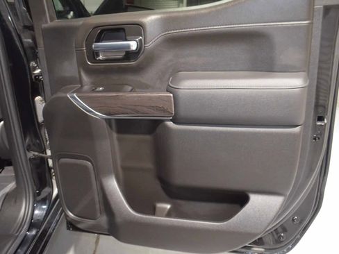 Used 2022 Chevrolet Silverado 1500 LTZ w/ LTZ Convenience Package II image 20