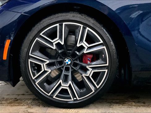 Certified 2026 BMW i5 eDrive40 w/ M Sport Package RWD image 12
