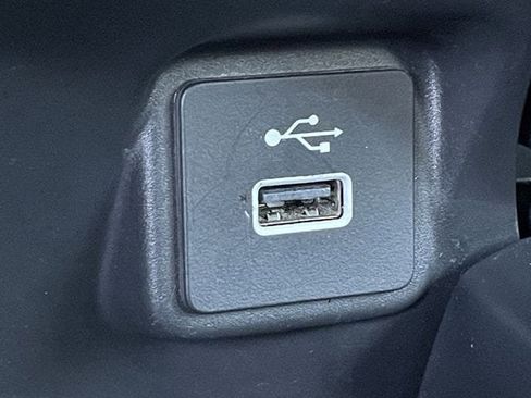 Certified 2025 Honda HR-V Sport image 18
