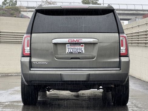 Used 2017 GMC Yukon Denali w/ Open Road Package image 8