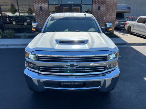 Used 2017 Chevrolet Silverado 2500 LT image 9