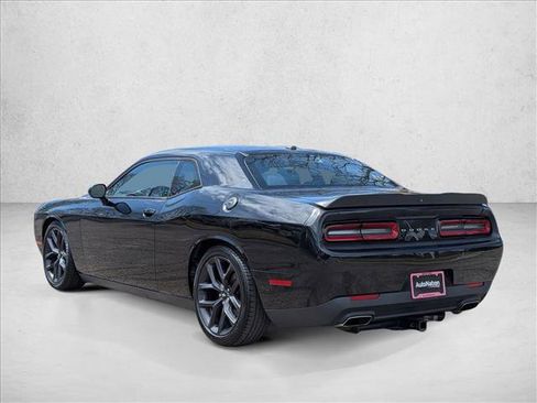 Used 2019 Dodge Challenger SXT w/ Blacktop Package image 7