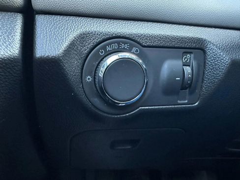 Used 2016 Chevrolet Cruze LT image 22