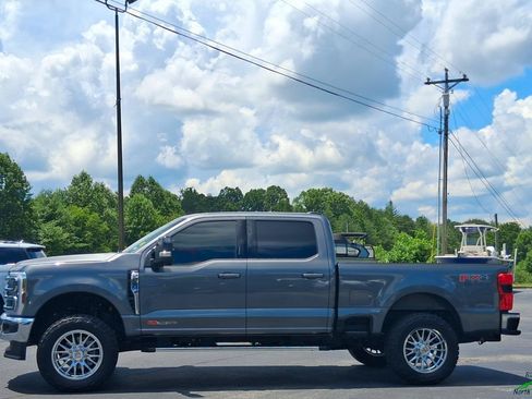 Used 2026 Ford F250 Lariat AWD/4WD image 2