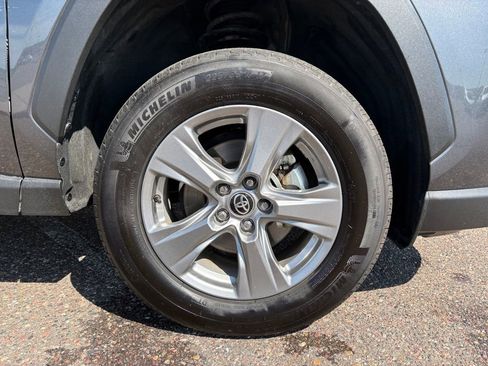 Certified 2025 Toyota RAV4 LE AWD/4WD image 10