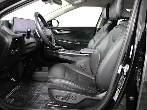 Used 2023 Kia EV6 Wind w/ Wind Technology Package RWD image 9