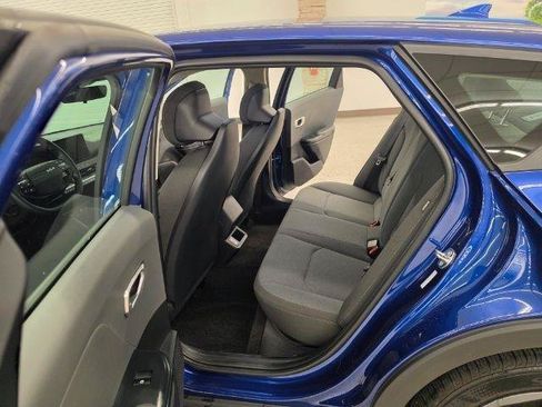 Used 2025 Kia K4 FWD image 34