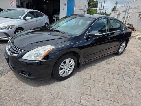 Used 2012 Nissan Altima 2.5 SL w/ 2.5SL Pkg FWD image 4