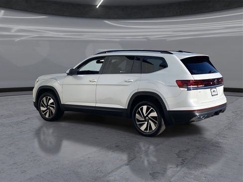 New 2026 Volkswagen Atlas SE image 4