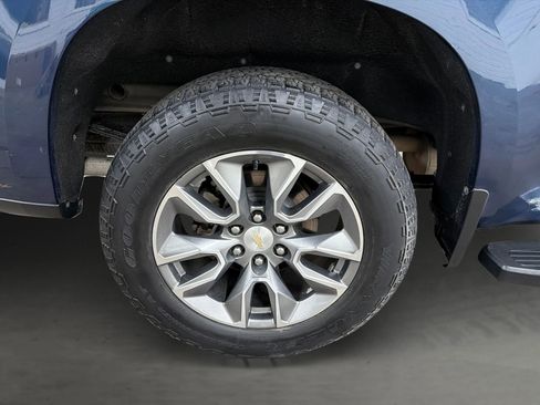 Used 2019 Chevrolet Silverado 1500 LT w/ Texas Edition image 15