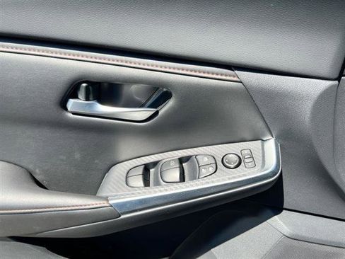 New 2025 Nissan Sentra SR w/ SR Premium Package image 13