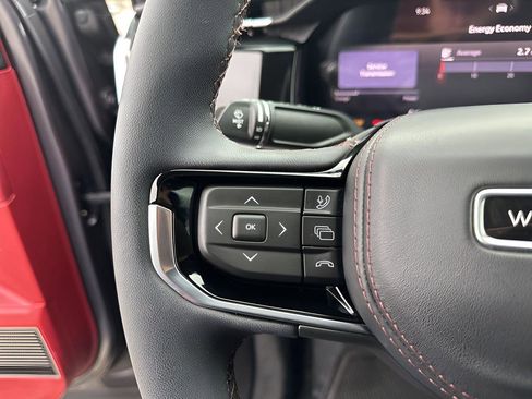 Used 2024 Jeep Wagoneer Launch Edition image 30