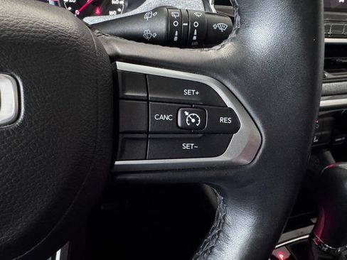 Used 2022 Jeep Compass Latitude w/ Sun and Sound Group AWD/4WD image 15