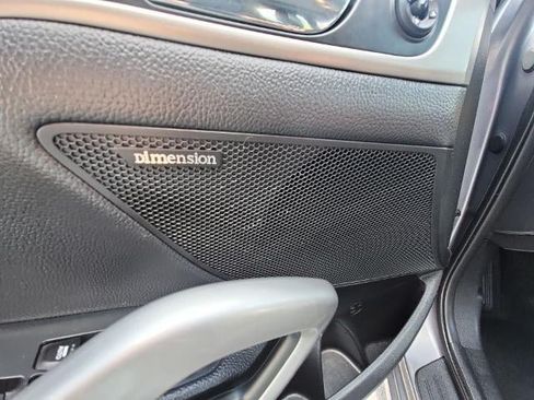 Used 2014 Hyundai Veloster w/ Style Package 02 FWD image 25
