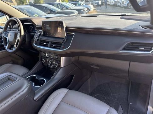 Used 2023 Chevrolet Tahoe Z71 w/ Luxury Package image 17