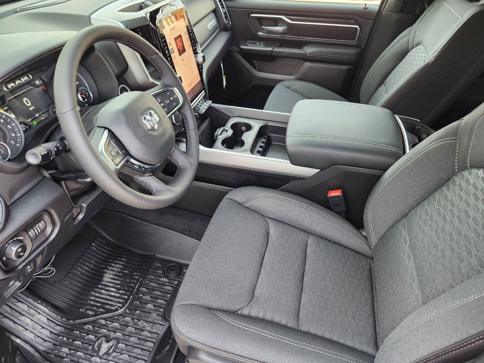 New 2026 RAM 1500 Lone Star AWD/4WD image 13