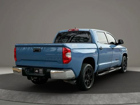 Used 2020 Toyota Tundra SR5 w/ SR5 Upgrade Package image 4