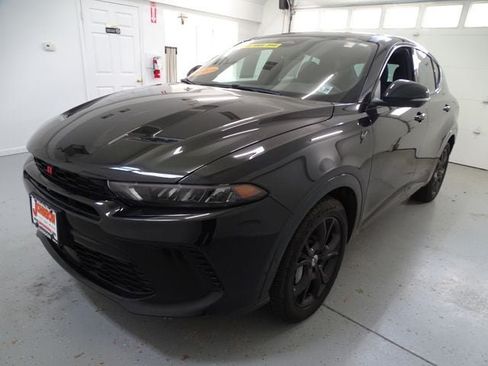 Certified 2024 Dodge Hornet R/T Plus w/ Tech Pack Plus w/o Parking AWD/4WD image 19