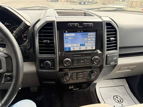 Used 2017 Ford F150 XLT w/ Equipment Group 302A Luxury AWD/4WD image 22
