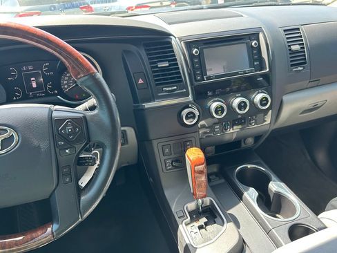 Used 2019 Toyota Sequoia Platinum RWD image 20